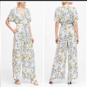 Banana Republic Floral Delicate Jumpsuit / Size 2